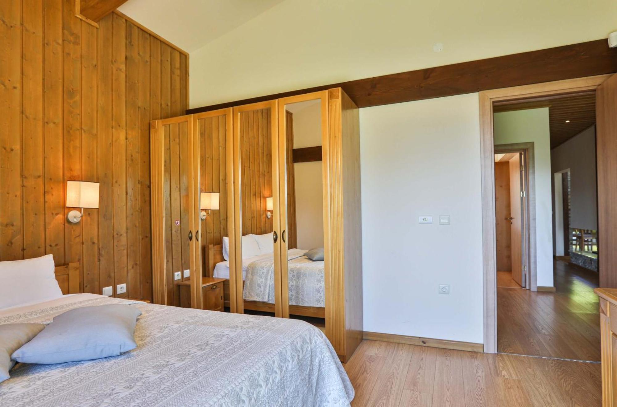Luxury Chalets Pirin Golf & Country Club バンスコ 部屋 写真